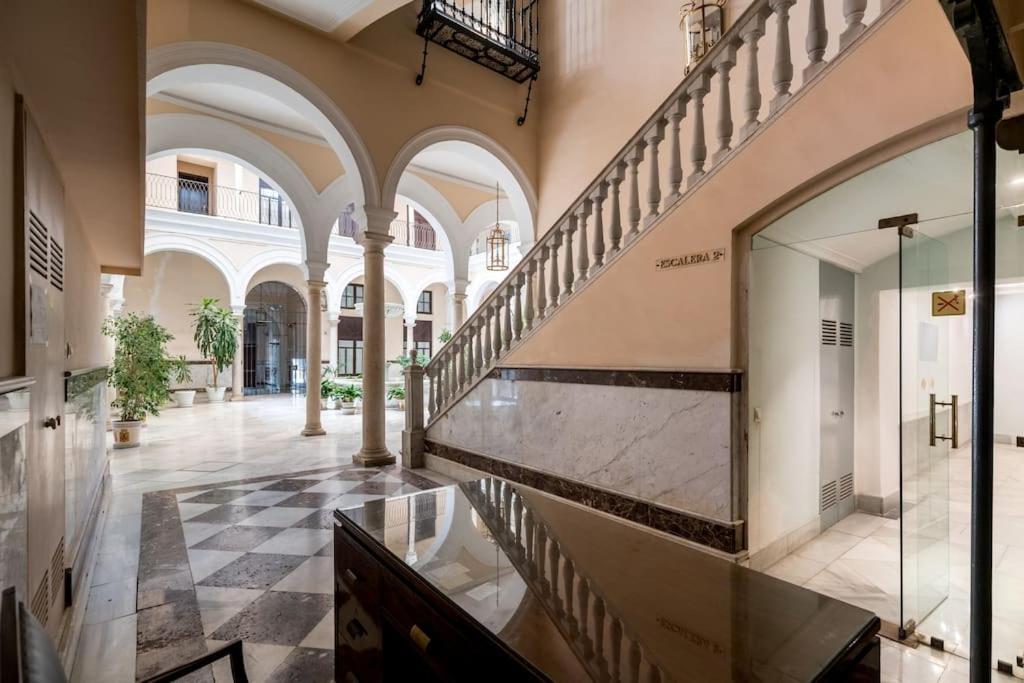 Apartamentos Rg, San Vicente 22 Sevilla Buitenkant foto