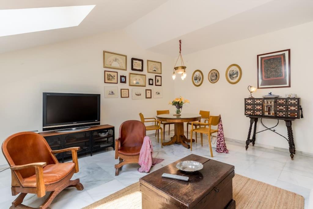 Apartamentos Rg, San Vicente 22 Sevilla Buitenkant foto