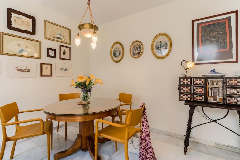Apartamentos Rg, San Vicente 22 Sevilla Buitenkant foto